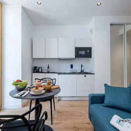 Cozy Near The Sea شقة *